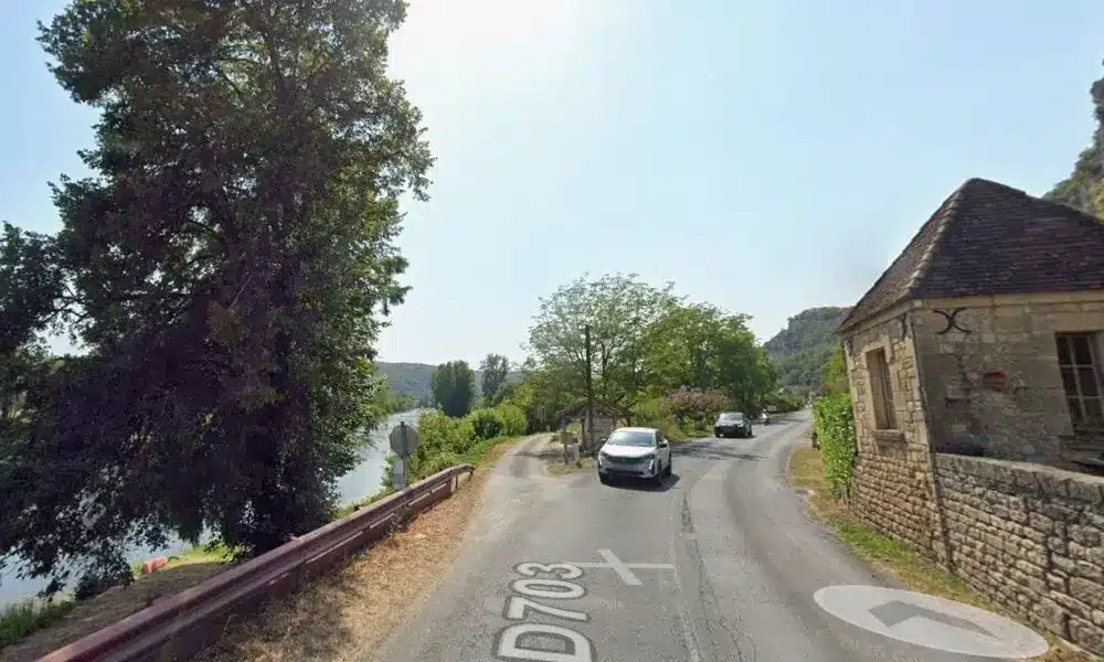 Route D703, accès au Snack des Pirates depuis La Roque-Gageac